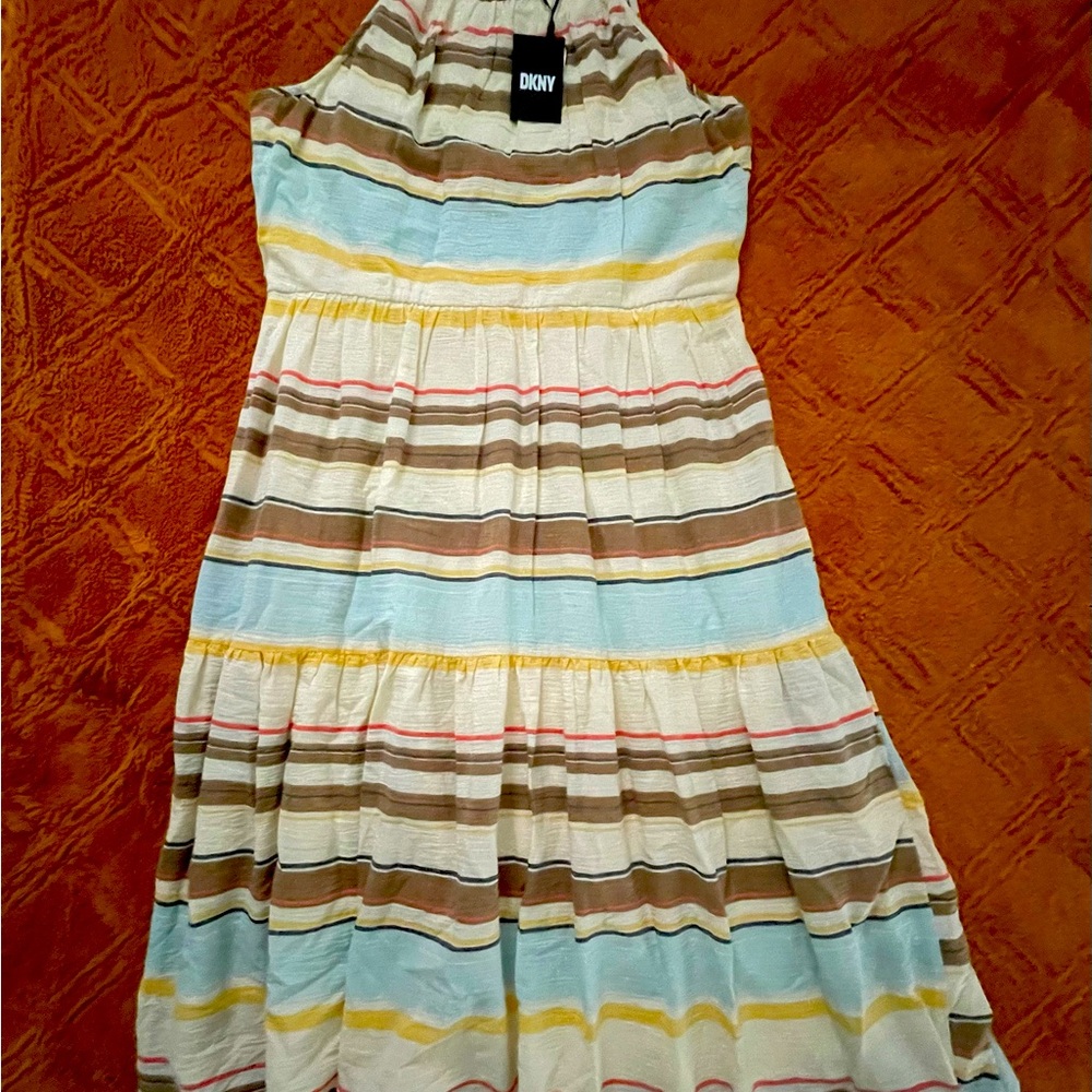 Beautiful and happy DKNY dress!🌼🌸🌼
Multicolor, sz 14(run small) brand new.